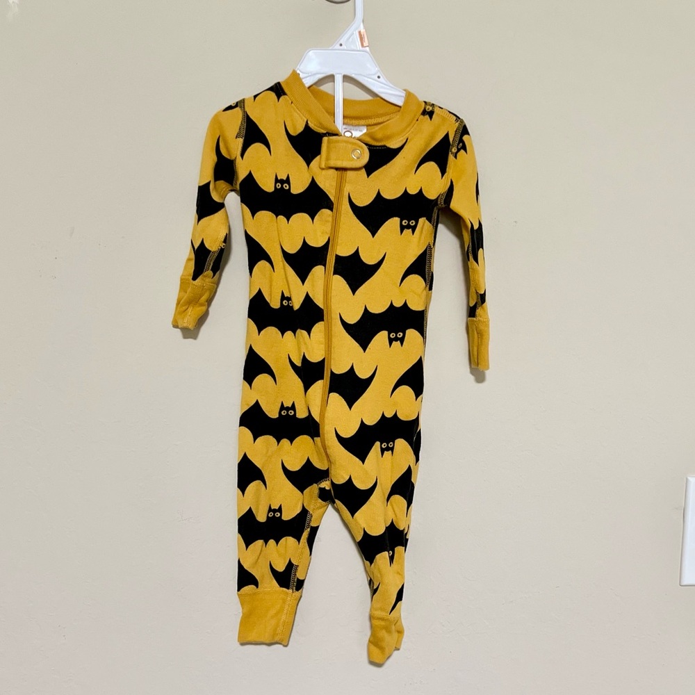 Hanna Andersson Halloween Bat PJs